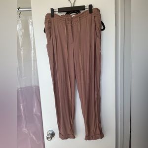 Aritzia Wilfred Free office joggers